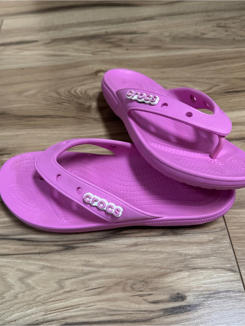 CROCS Unisex Classic Pink Flip Flop Sandal Comfort Pool Beach Jibbitz Sz W9 M7